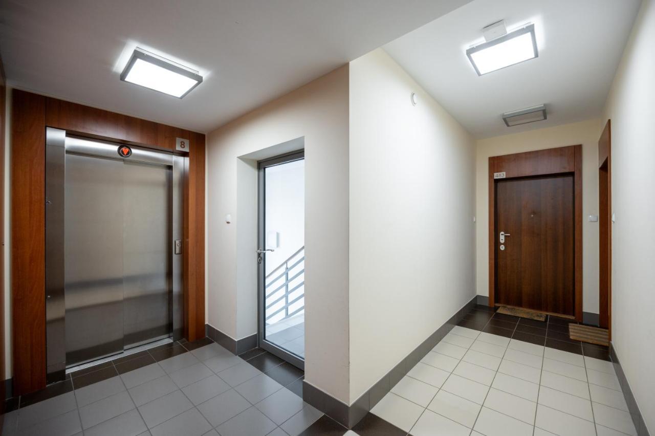 Wola Modern Apartmán *